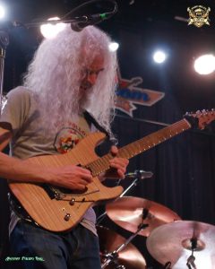 The Aristocrats - Sala Custom