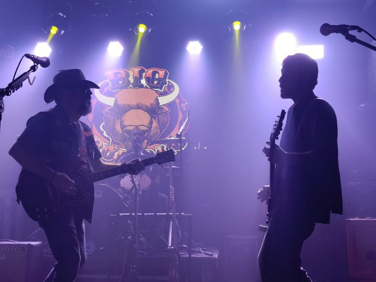 Big Buffalo en la Sala Even.